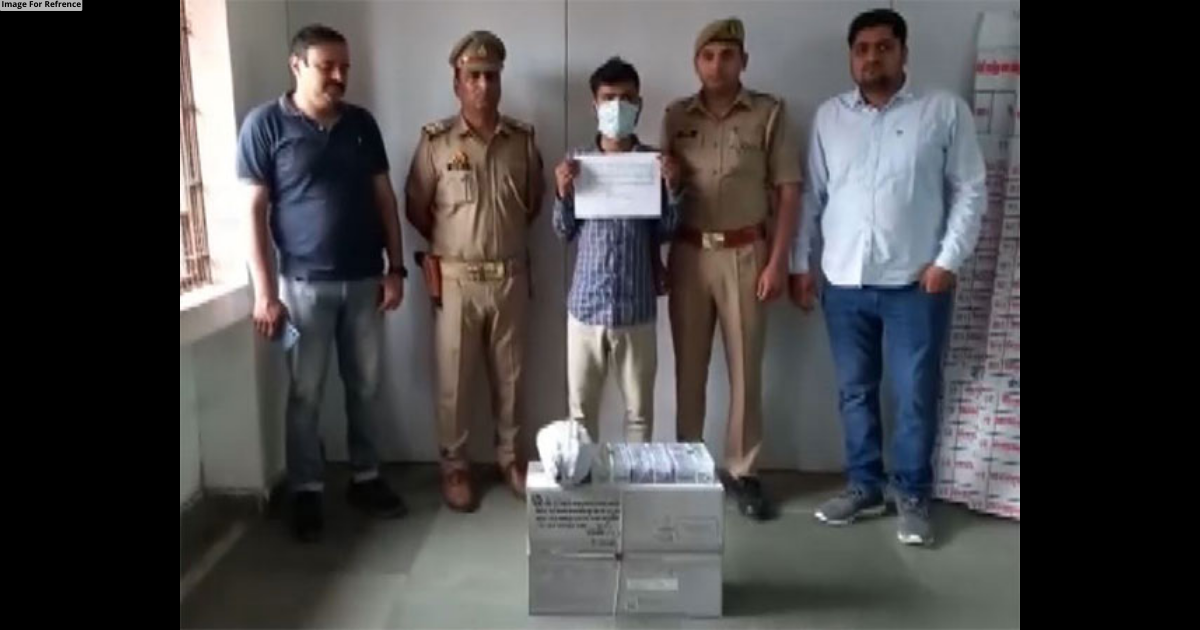 Noida: Man arrested with fake currency notes with Rs 38000 face value